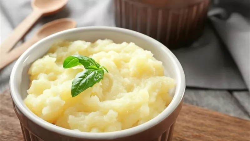 بطاطس بورية بالزبدة