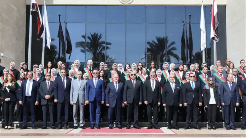 وزير العدل يشهد أداء اليمين القانونية لمعاوني النيابة الإدارية الجدد