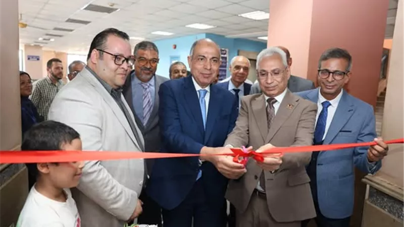 محافظ المنيا ورئيس الجامعة يفتتحان 65 وحدة بمستشفى طب الأسنان