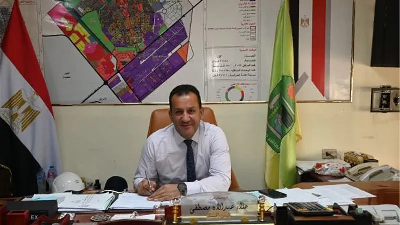 نبأ سار من جهاز العاشر عن أهم مشروعات الطرق وتنسيق المواقع.. بالصور