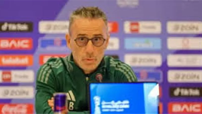 الأهلي يفاوض باولو بينتو لخلافة ريبيرو