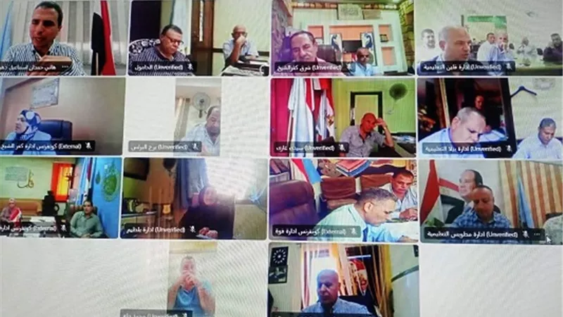 وكيل تعليم كفر الشيخ يعقد اجتماعا مع مديري ووكلاء الإدارات