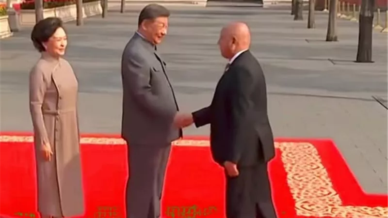 في رسالة رسمية.. السيسي يعبّر عن تقديره للتعاون مع الصين ويتمنى لها المزيد من الازدهار