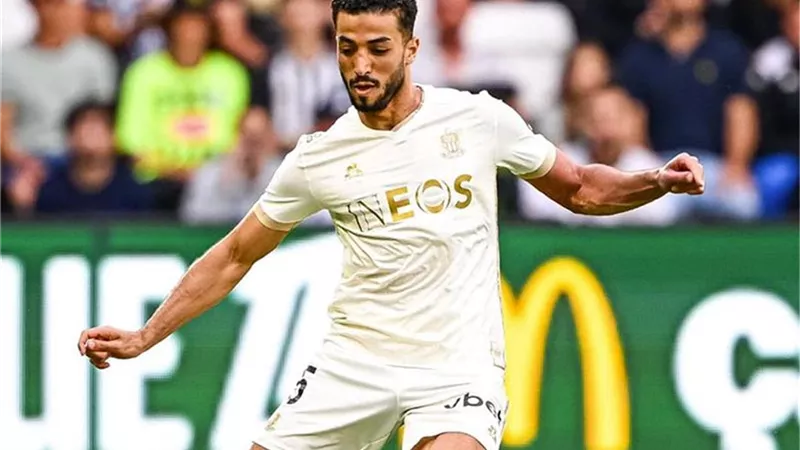 استبعاد محمد عبد المنعم من قائمة نيس في الدوري الأوروبي