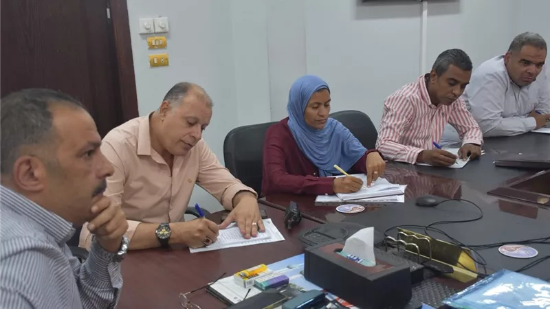 مياه الأقصر تتابع مشروعاتها فى المبادرة الرئاسية 