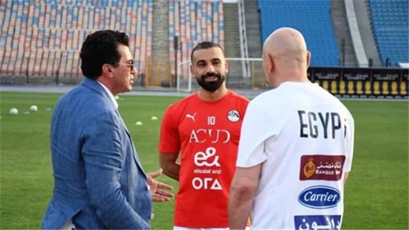 وزير الرياضة يرد علي فيديو الحضري بشأن حسام حسن