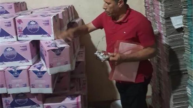 حلويات وسمسم فاسد بدسوق