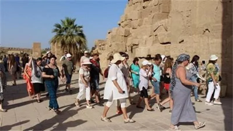 كبار السن يصنعون موجة جديدة من السياحة.. ومصر في الصدارة