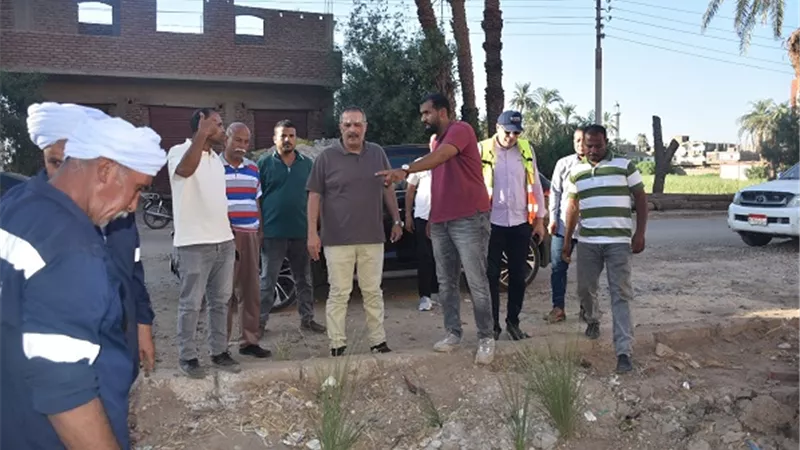 رئيس شركة مياه الأقصر يتفقد محطة مياه الصعايده المدمجة