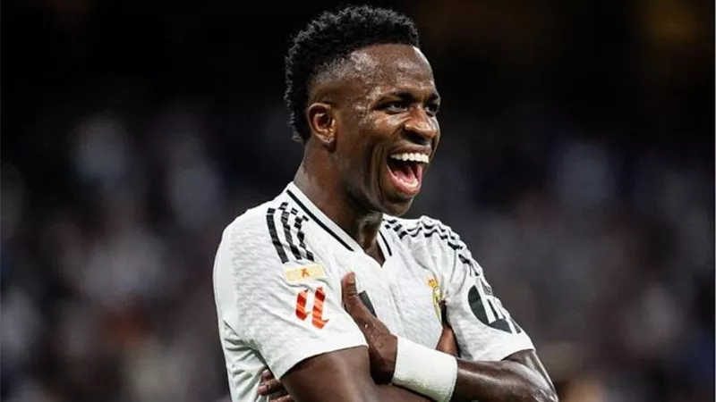 فينيسيوس يقود ريال مدريد للفوز على كاستيا وديا