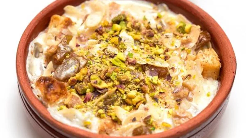 طاجن ام على بالمكسرات