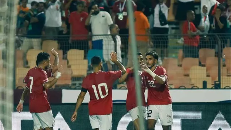 منتخب مصر يهزم إثيوبيا بهدفي صلاح ومرموش..ويضع قدما في المونديال