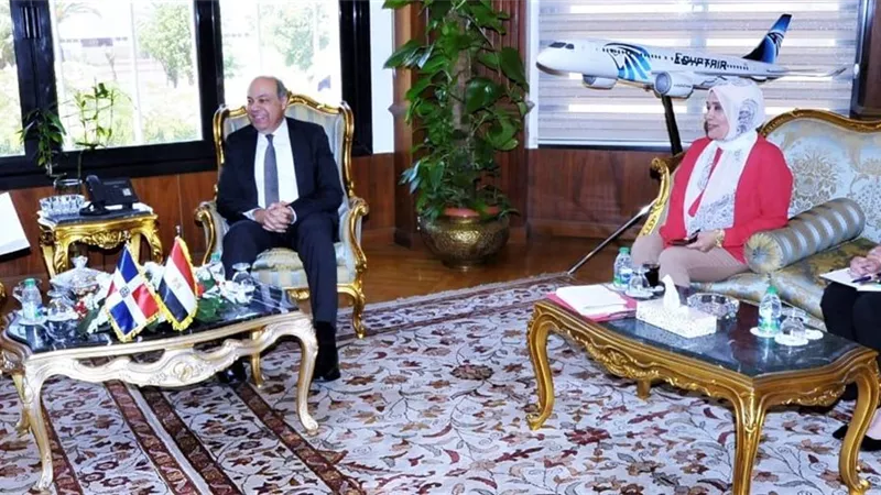 تعزيز التعاون مع الدومينيكان فى مجالات الطيران المدنى