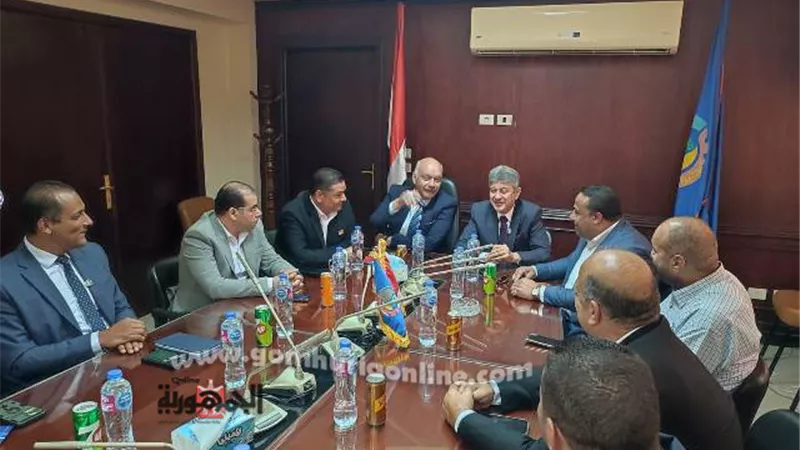 ميناء دمياط والغرفة التجارية يروجان لإستخدام خط الرورو بالمحافظات