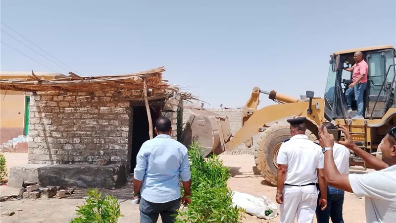 إزالة 238 حالة تعدٍ على الأراضي وأملاك الدولة بالمنيا
