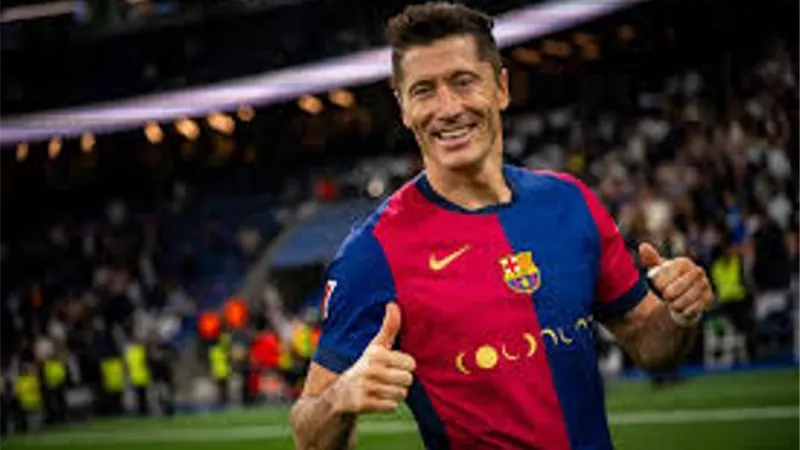 ليفاندوفسكي يرفض عرضًا سعوديًا خياليًا حفاظًا على حلم برشلونة