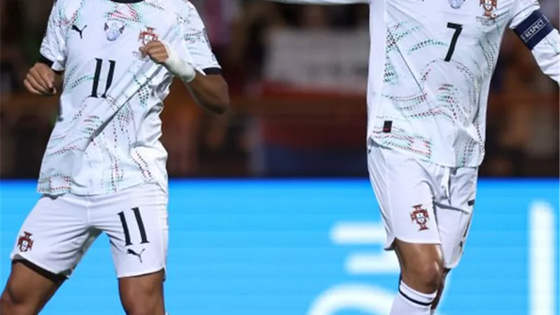جواو فيليكس يفتتح التسجيل للمنتخب البرتغالي أمام أرمينيا .. شاهد