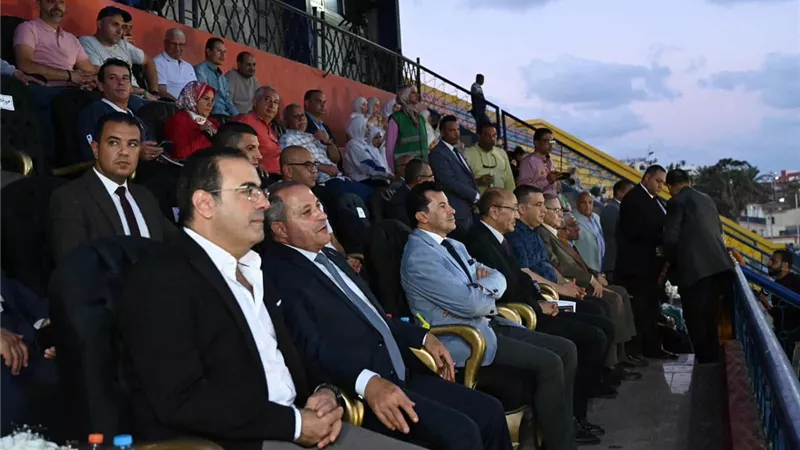 وزير الشباب ومحافظ بورسعيد يفتتحان بطولة الجمهورية للشركات