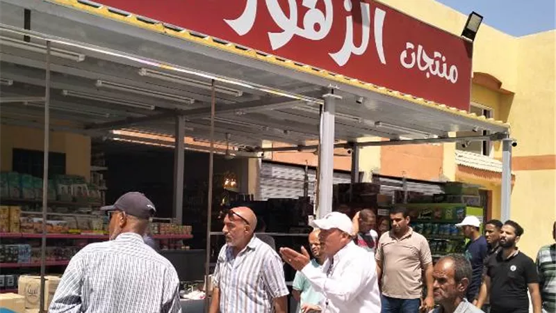 جهاز بدر يشن حملة للقضاء على الإشغالات ويحرر 25 محضر للمحلات.. صور