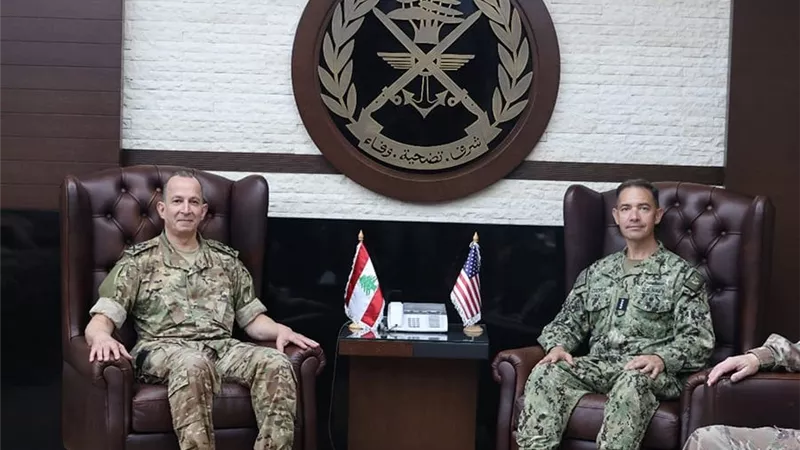 هيكل يبحث مع قائد القيادة المركزية بالجيش الأمريكي دعم الجيش اللبناني