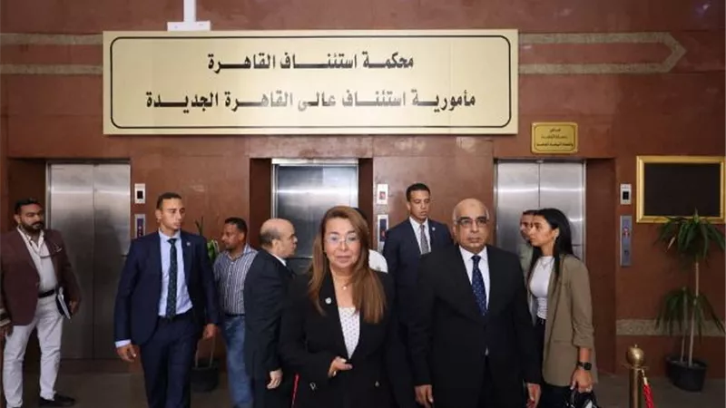 وزير العدل يفتتح غرفتين مؤمنتين مُخصصتين للمرأة ضحية العنف بمحكمة القاهرة الجديدة