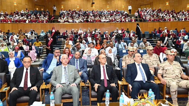 المنشاوي وأبو النصر يشهدان احتفال جامعة أسيوط بذكرى المولد النبوى