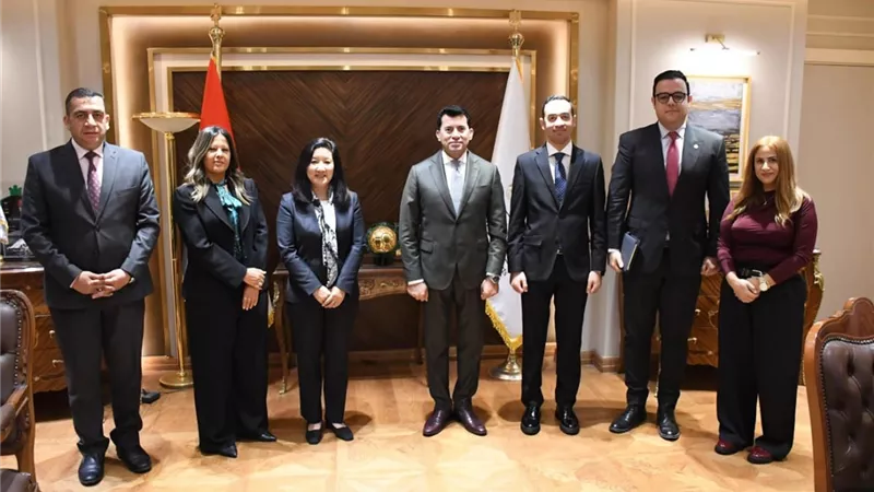وزير الشباب يبحث التعاون مع ممثلة برنامج الأمم المتحدة الإنمائي في مصر