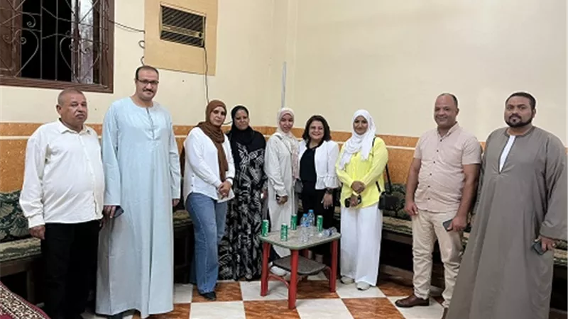 دورمكاتب التأهيل واستخراج بطاقة الخدمات المتكاملة فى ندوة بالأقصر