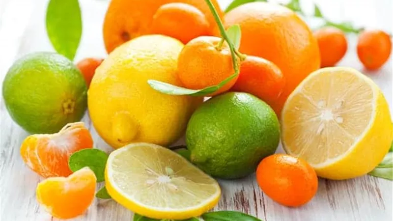 ما الذي يحدث عند تناول فيتامين C بكميات كبيرة؟