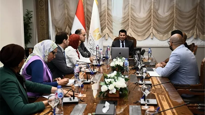 وزير الرياضة يناقش مقترحات ماراثون زايد الخيري النسخة العاشرة