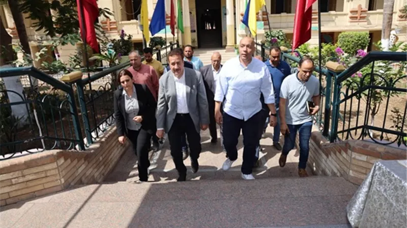 محافظ المنوفية يتفقد استعدادات المدارس للعام الدراسي الجديد