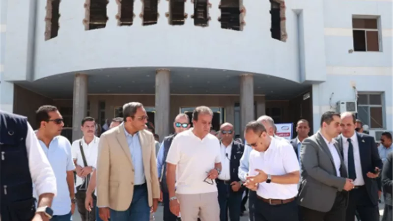 عبد الغفار يوجه بإنشاء وحدة لزراعة النخاع ومستشفى نفسي بقنا