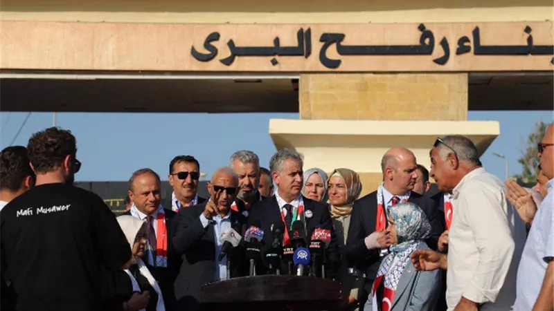 محافظ شمال سيناء يستقبل وفدا تركيا برئاسة نوح يلماز