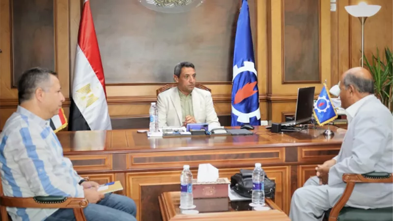 محافظ السويس يستقبل رئيس جمعية مستثمري العين السخنة