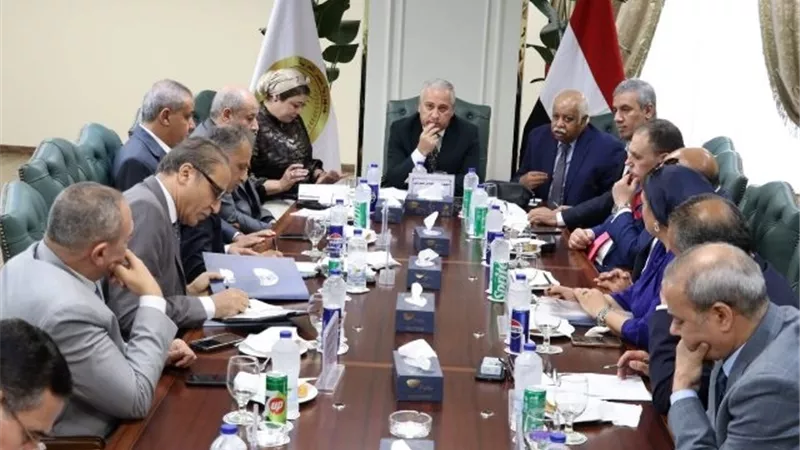 الهيئة الوطنية للصحافة تناقش المشاكل المالية والإدارية والطباعية بالمؤسسات الصحفية القومية