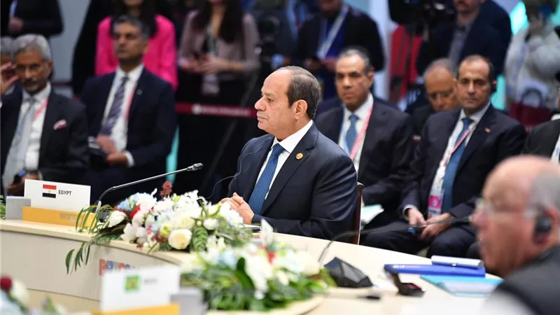 الرئيس السيسي يجدد رفض فرض السيادة الإسرائيلية وبناء المستوطنات في الضفة الغربية
