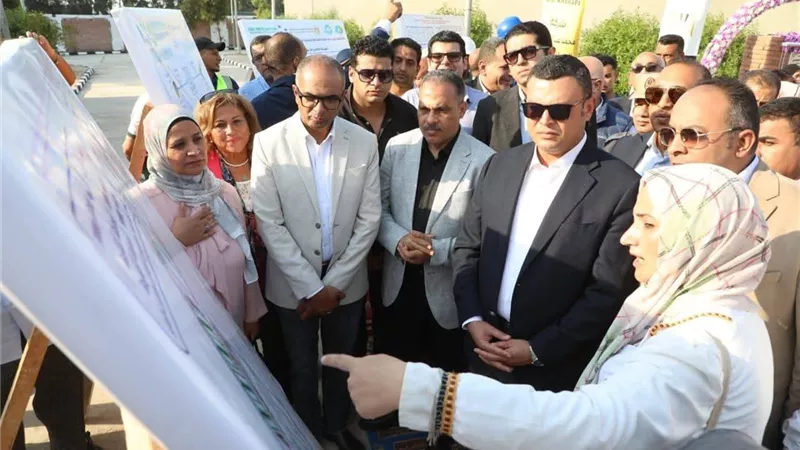 وزير الإسكان يؤكد على سرعة استكمال التوصيلات المنزلية فى الشرقية