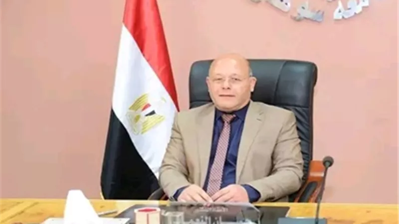جامعة سوهاج تعلن بدء الدراسة ببرنامج الدكتوراه المهنية بكلية التجارة