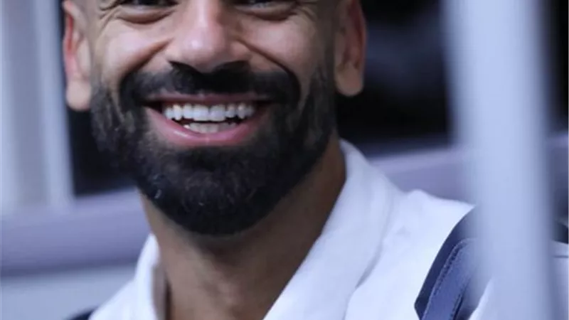 منتخب بوركينا فاسو يمنح محمد صلاح هدية خاصة .. شاهد