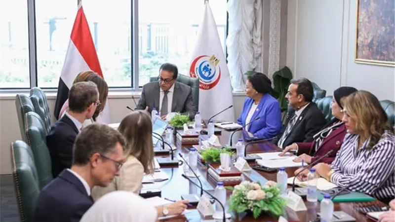 وزير الصحة يستقبل وفد الوكالة الفرنسية للتنمية لتعزيز التعاون بالقطاع