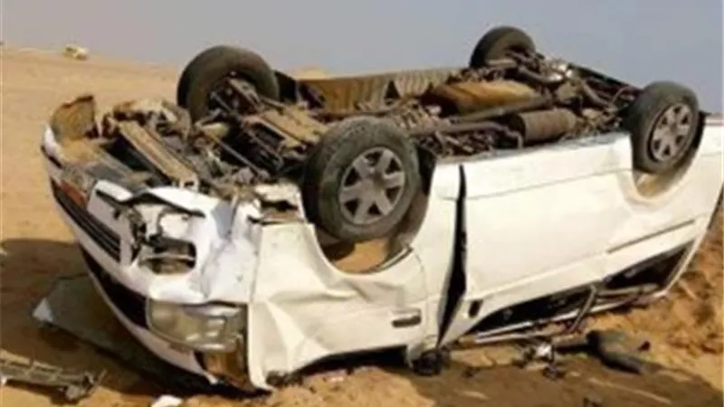 إصابة 11 عامل فى انقلاب ميكروباص بالشرقية