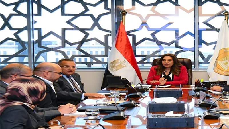 د. منال عوض تتابع آخر مستجدات التطوير البيئي بمحميات جنوب سيناء