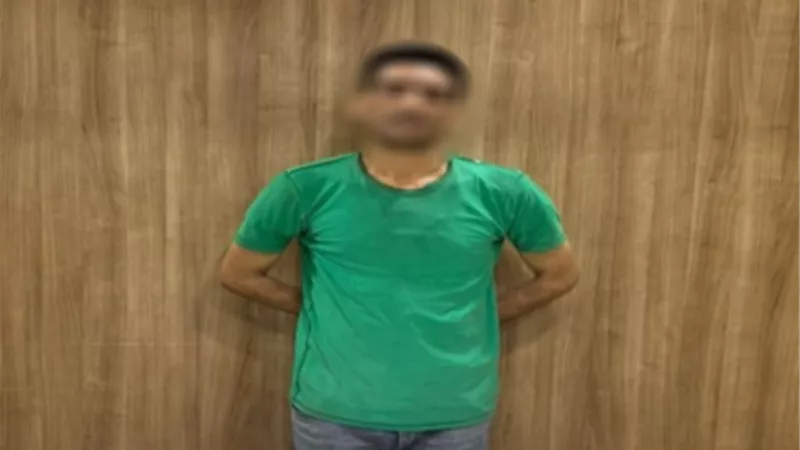 الداخلية تكشف ملابسات فيديو لشخص حاملاً سلاح داخل محل بالجيزة
