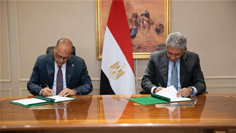 بروتوكول تعاون بين السياحة والعمل لتنظيم ترخيص شقق الأجازات