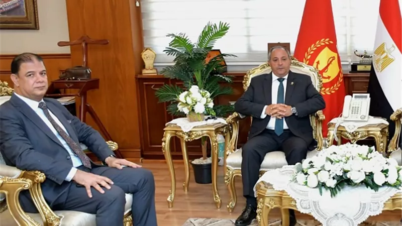 التابعي مديرا لمكتبة مصر العامة ببورسعيد