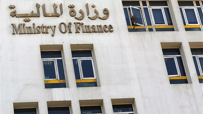هل يتم تقديم صرف مرتبات شهر سبتمبر؟ المالية تكشف