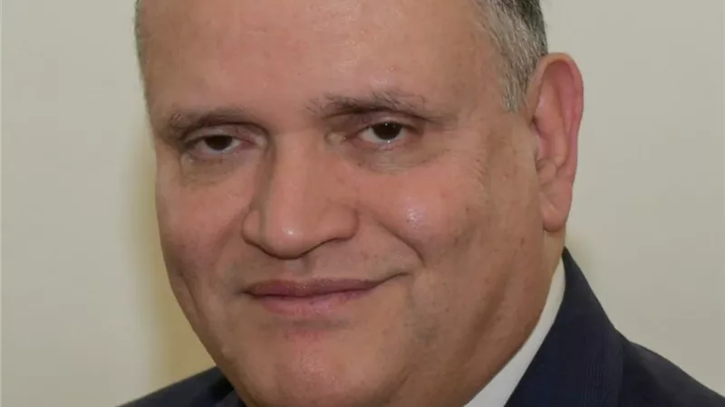 تكليف الدكتور محمد العطار نائبًا لرئيس جامعة القاهرة الأهلية