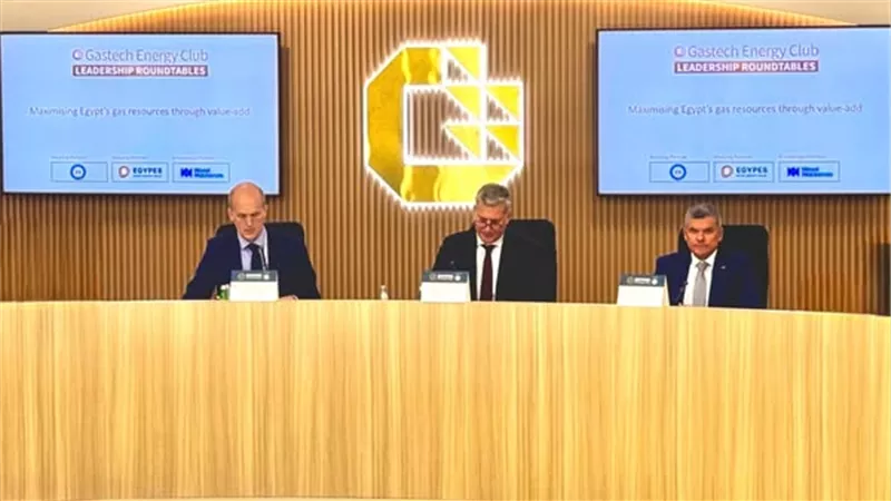وزير البترول يترأس مائدة Gastech المستديرة لبحث تعظيم موارد الغاز