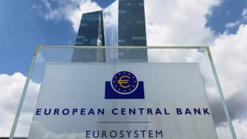 البنك المركزي الأوروبي يبقي على أسعار الفائدة ثابتة