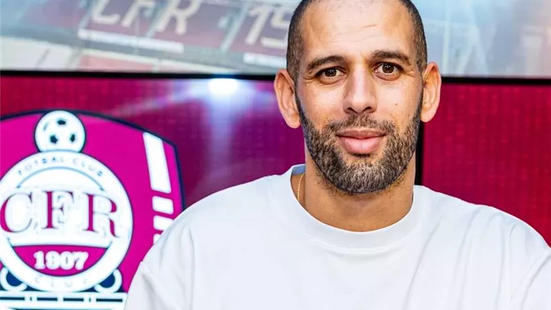 كلوج الرومانى يعلن ضم الهداف التاريخى لمنتخب الجزائر